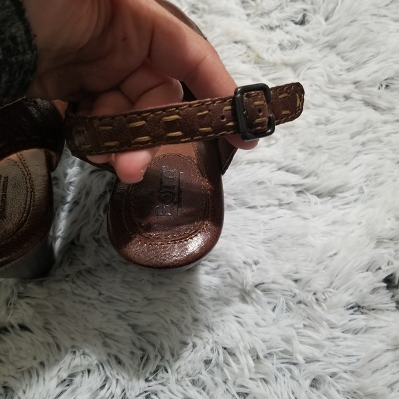 Born heels brown round toe slingback size 8 - Picture 7 of 8